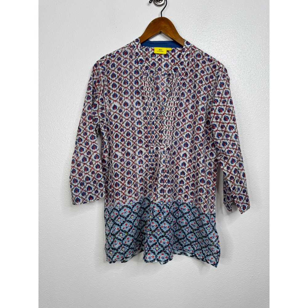 Roller Rabbit Cotton V Neck‎ Top Size Large